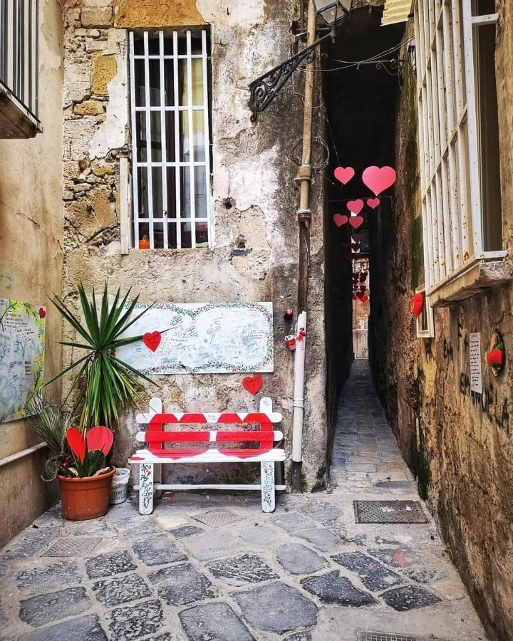 فندق تارانتوفي  Al Molo Sant'Eligio المظهر الخارجي الصورة